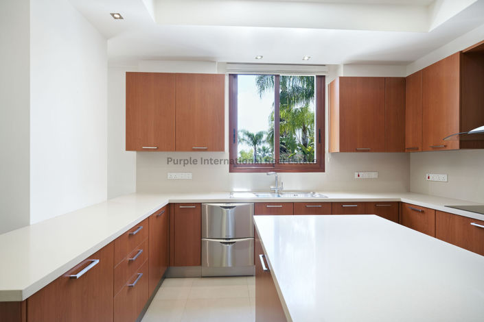 Image No.15-6 Bed Villa for sale