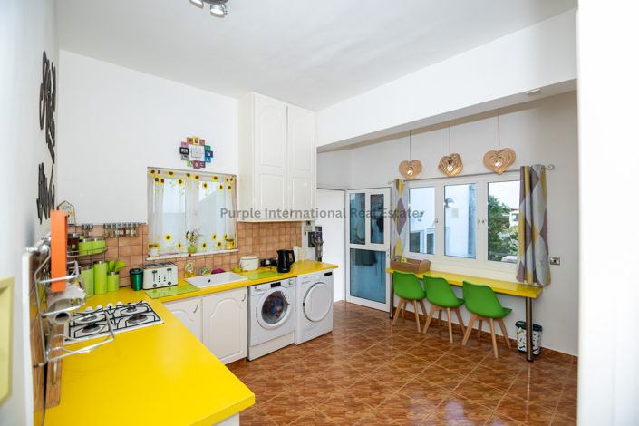 Image No.15-3 Bed House for sale