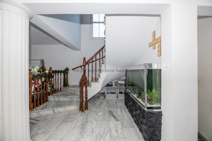 Image No.17-3 Bed House for sale