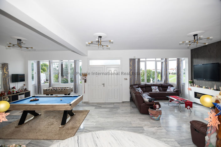 Image No.2-3 Bed House for sale