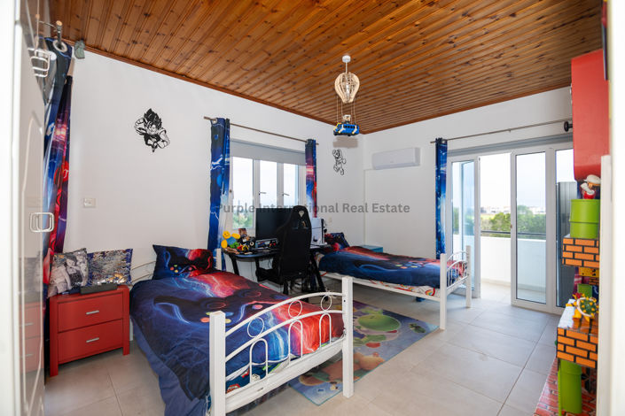 Image No.22-3 Bed House for sale