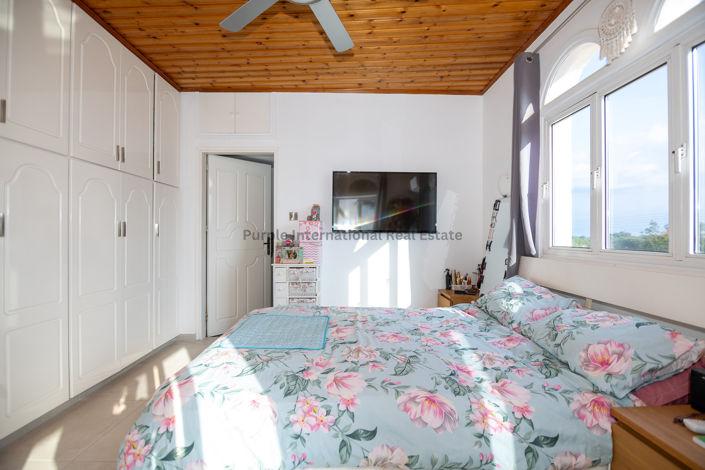 Image No.26-3 Bed House for sale