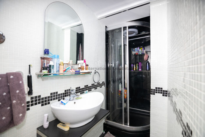 Image No.28-3 Bed House for sale