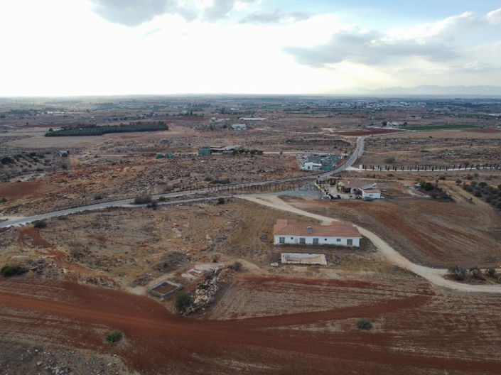 Image No.8-4 Bed House for sale