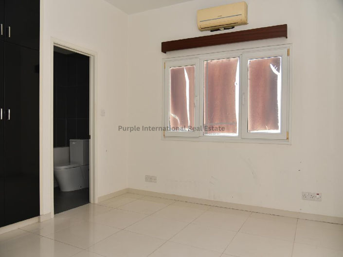 Image No.10-2 Bed Villa for sale