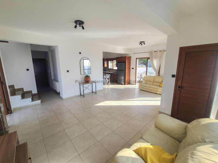 Image No.6-Villa de 4 chambres à vendre à Tsada