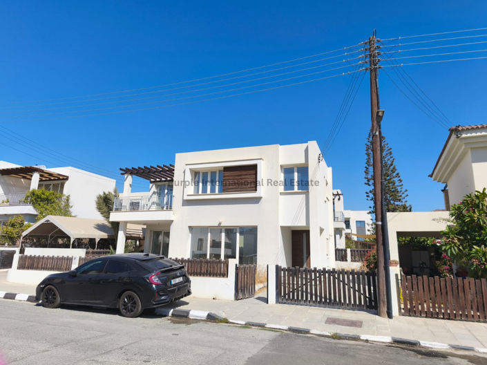 Image No.17-Villa de 3 chambres à vendre à Parekklisia