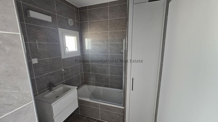 Image No.8-3 Bed Villa for sale