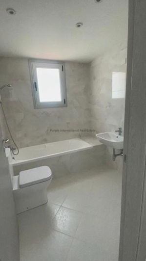 Image No.6-Villa de 5 chambres à vendre à Agios Tychonas