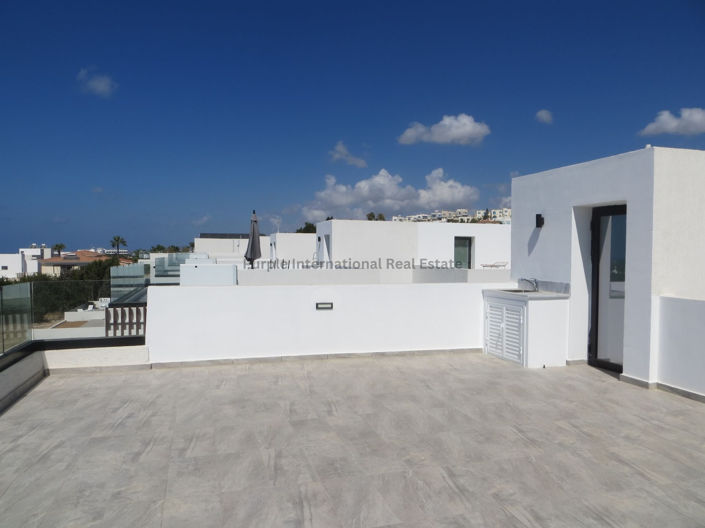 Image No.6-4 Bed Villa for sale