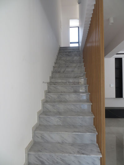 Image No.9-4 Bed Villa for sale