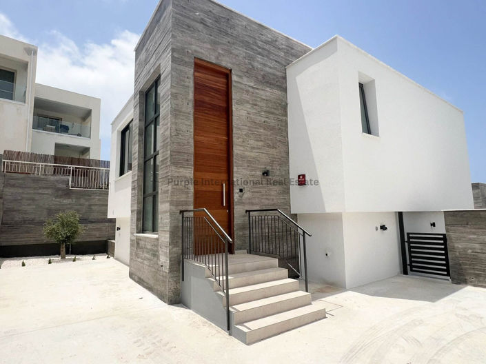 Image No.11-3 Bed Villa for sale