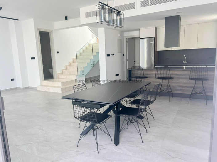 Image No.13-3 Bed Villa for sale