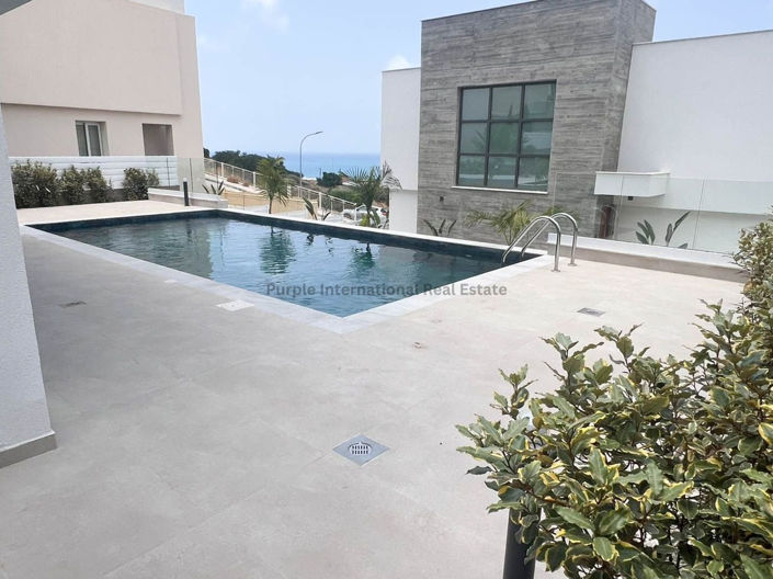 Image No.4-3 Bed Villa for sale