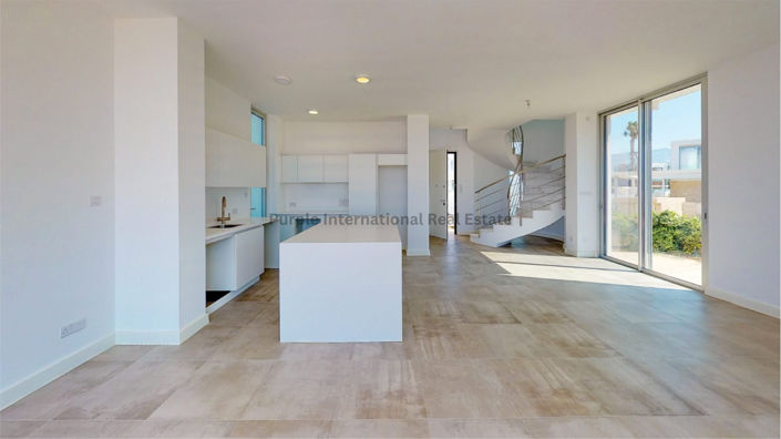 Image No.3-4 Bed Villa for sale