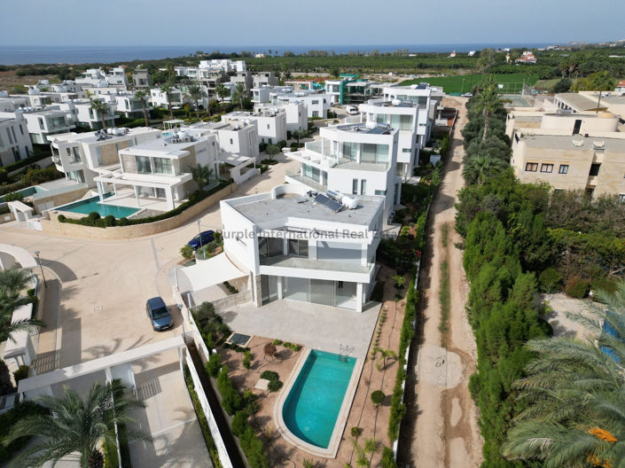 Image No.22-4 Bed Villa for sale