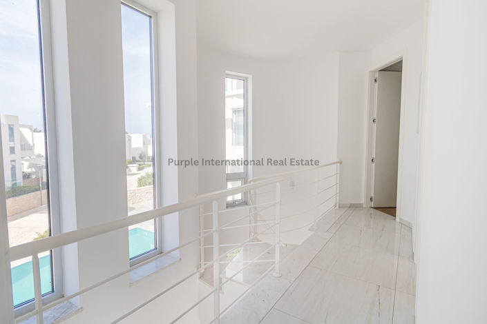 Image No.5-4 Bed Villa for sale