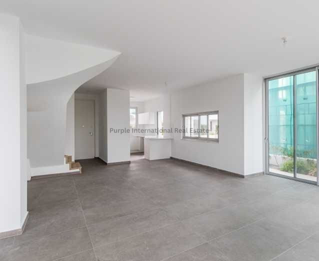 Image No.2-3 Bed Villa for sale