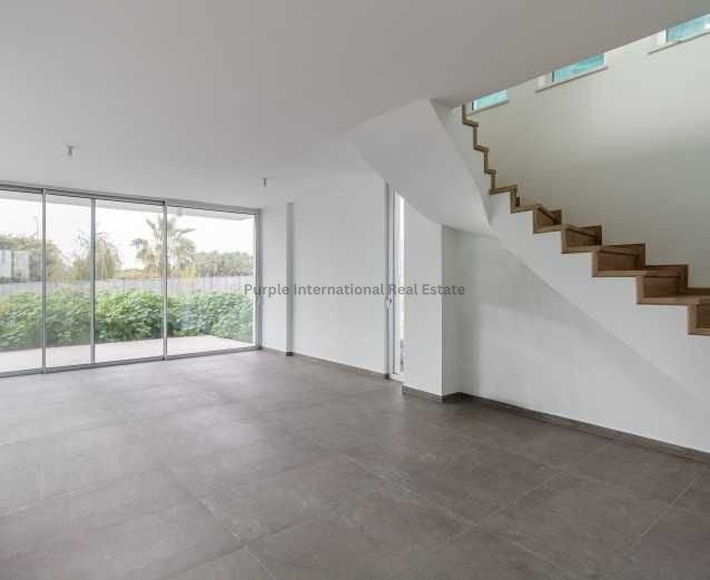 Image No.3-3 Bed Villa for sale