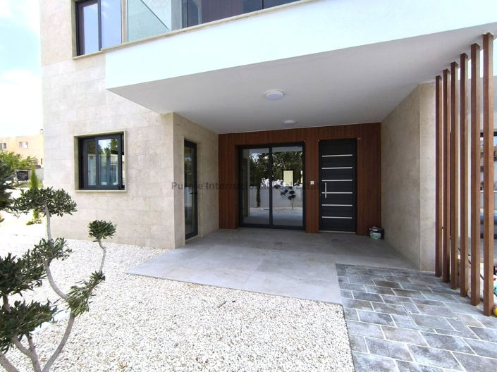 Image No.6-3 Bed Apartment for sale