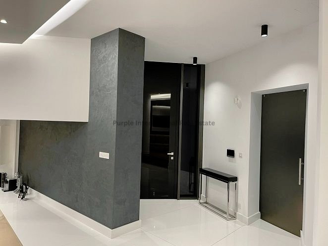 Image No.9-5 Bed Villa for sale