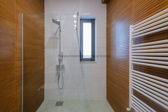 Image No.18-4 Bed Villa for sale