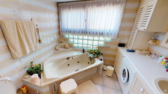 Image No.7-3 Bed Villa for sale