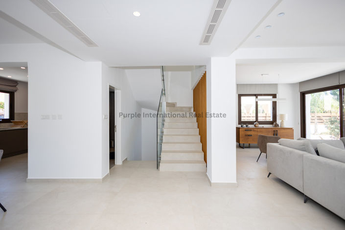 Image No.11-5 Bed Villa for sale