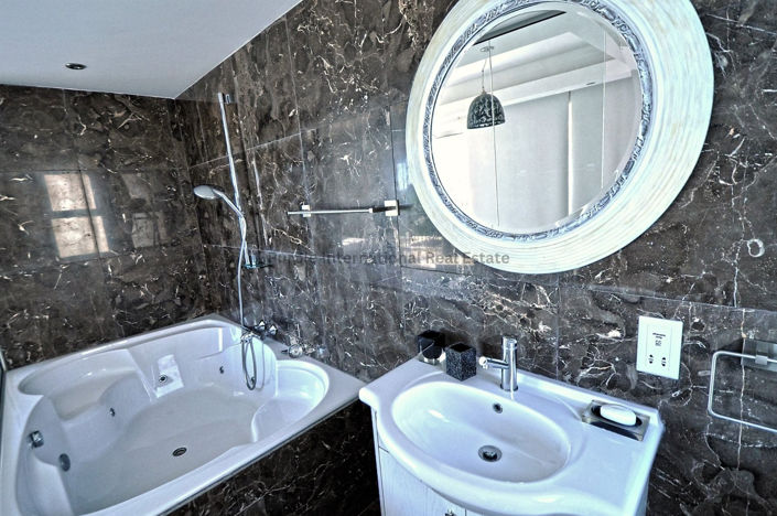 Image No.14-5 Bed Villa for sale