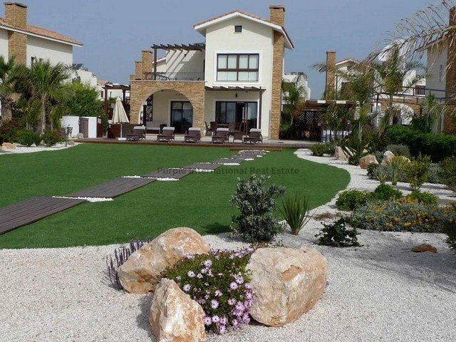Image No.36-5 Bed Villa for sale