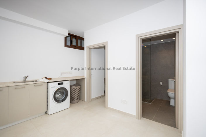 Image No.41-5 Bed Villa for sale