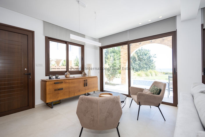 Image No.8-5 Bed Villa for sale