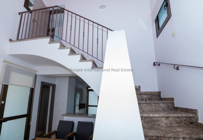 Image No.13-3 Bed House for sale