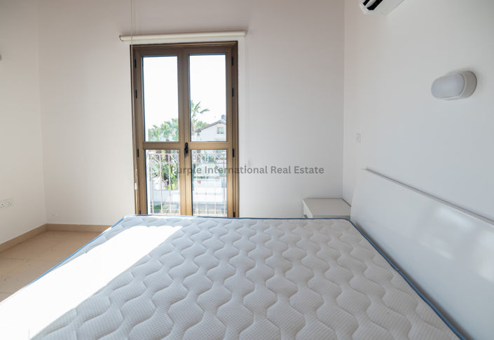 Image No.15-3 Bed House for sale