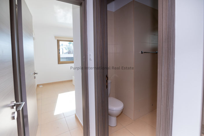 Image No.9-3 Bed House for sale