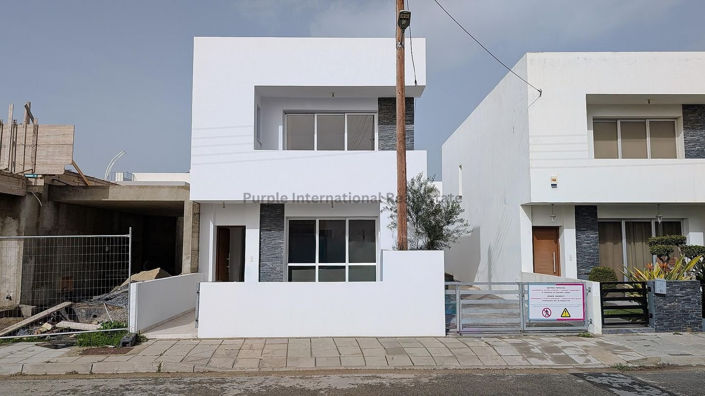 Image No.2-3 Bed House for sale