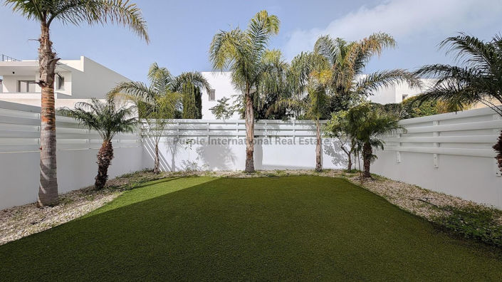 Image No.21-3 Bed House for sale