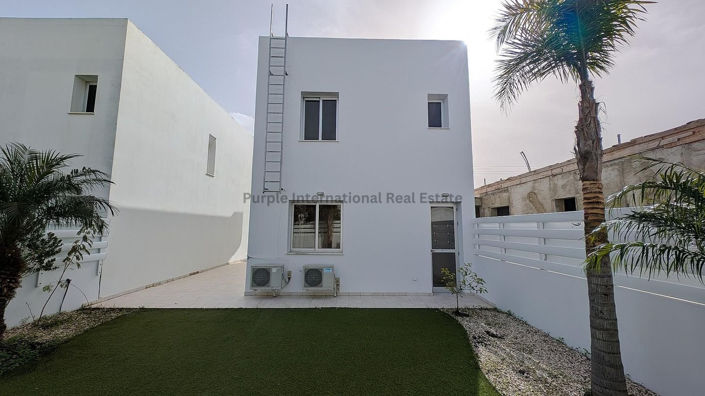 Image No.23-3 Bed House for sale