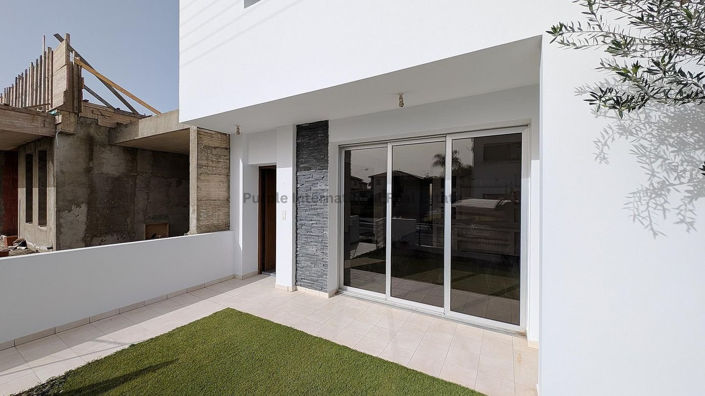 Image No.3-3 Bed House for sale