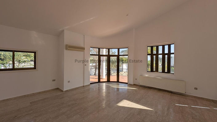 Image No.14-5 Bed House for sale