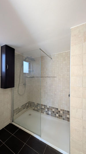 Image No.33-5 Bed House for sale