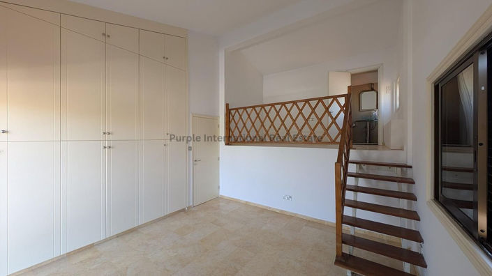 Image No.36-5 Bed House for sale