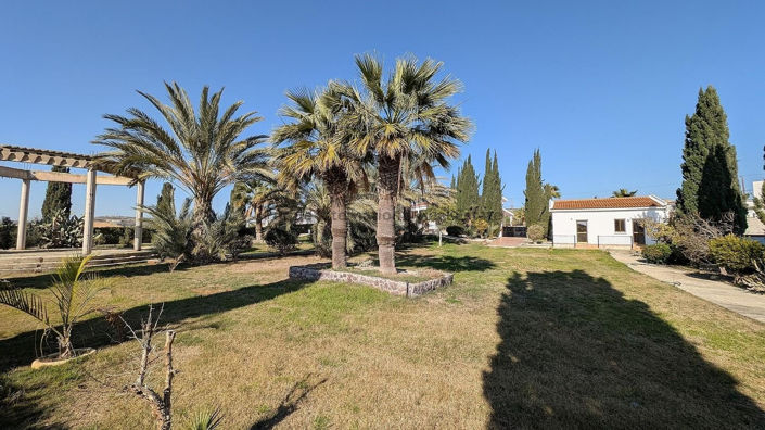 Image No.52-5 Bed House for sale