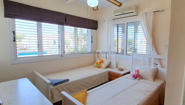 Image No.8-2 Bed Villa for sale