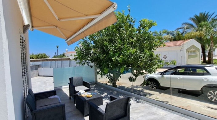 Image No.9-2 Bed Villa for sale