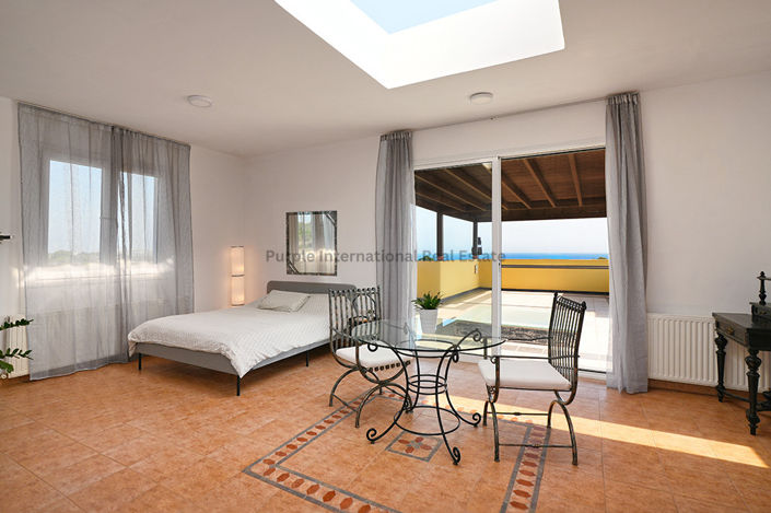 Image No.17-3 Bed Villa for sale