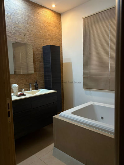 Image No.11-Villa de 4 chambres à vendre à Dromolaxia