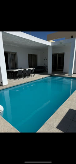 Image No.13-Villa de 4 chambres à vendre à Dromolaxia