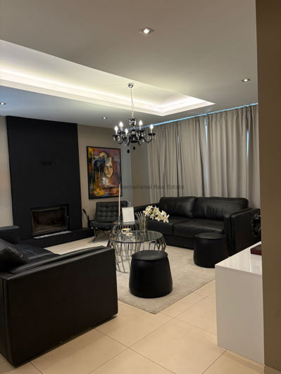 Image No.2-Villa de 4 chambres à vendre à Dromolaxia