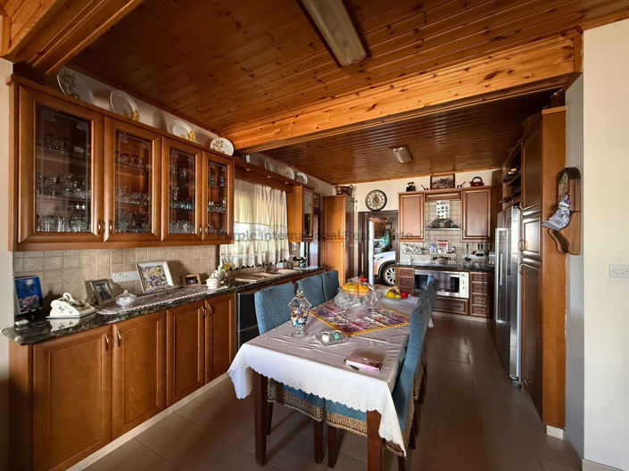 Image No.10-5 Bed House for sale